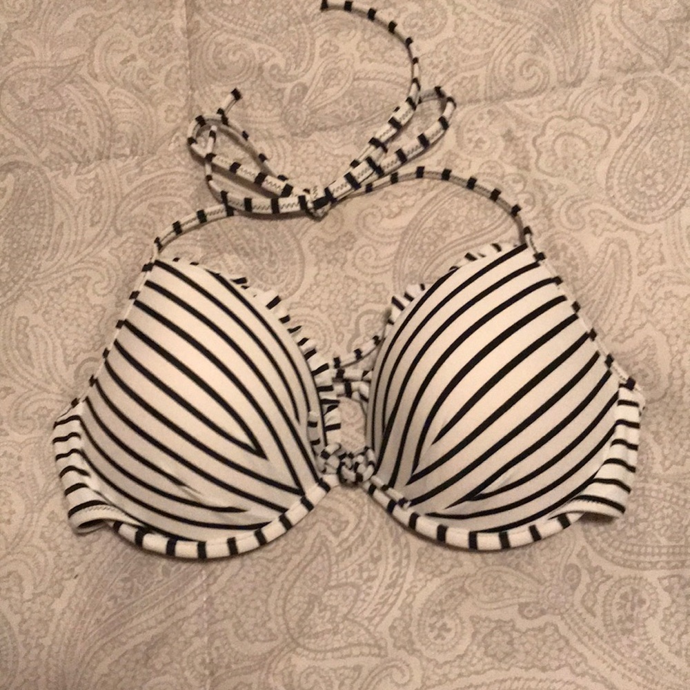 Victoria’s Secret Swim Too